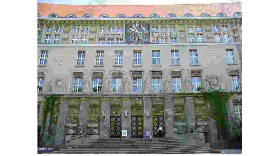 Germaniya milliy kutubxonasi 4