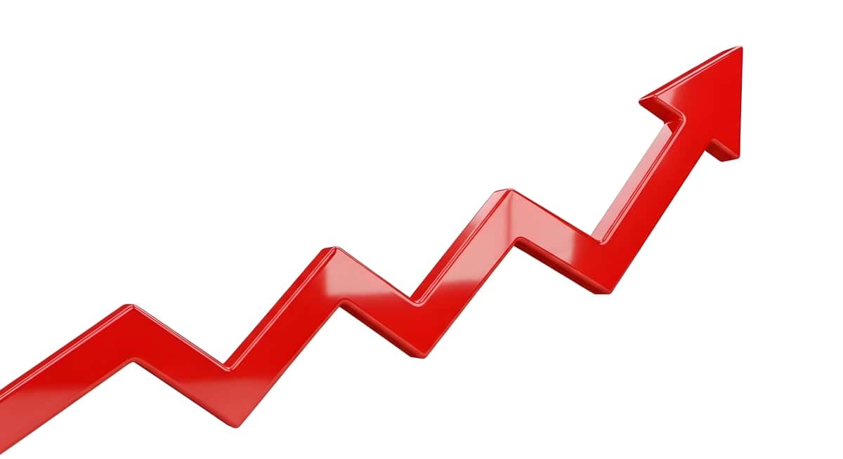 Yuqoriga ko'tarilish tendentsiyasini ko'rsatuvchi qizil 3D strelka | Red 3d arrow indicating upward trend growth 1