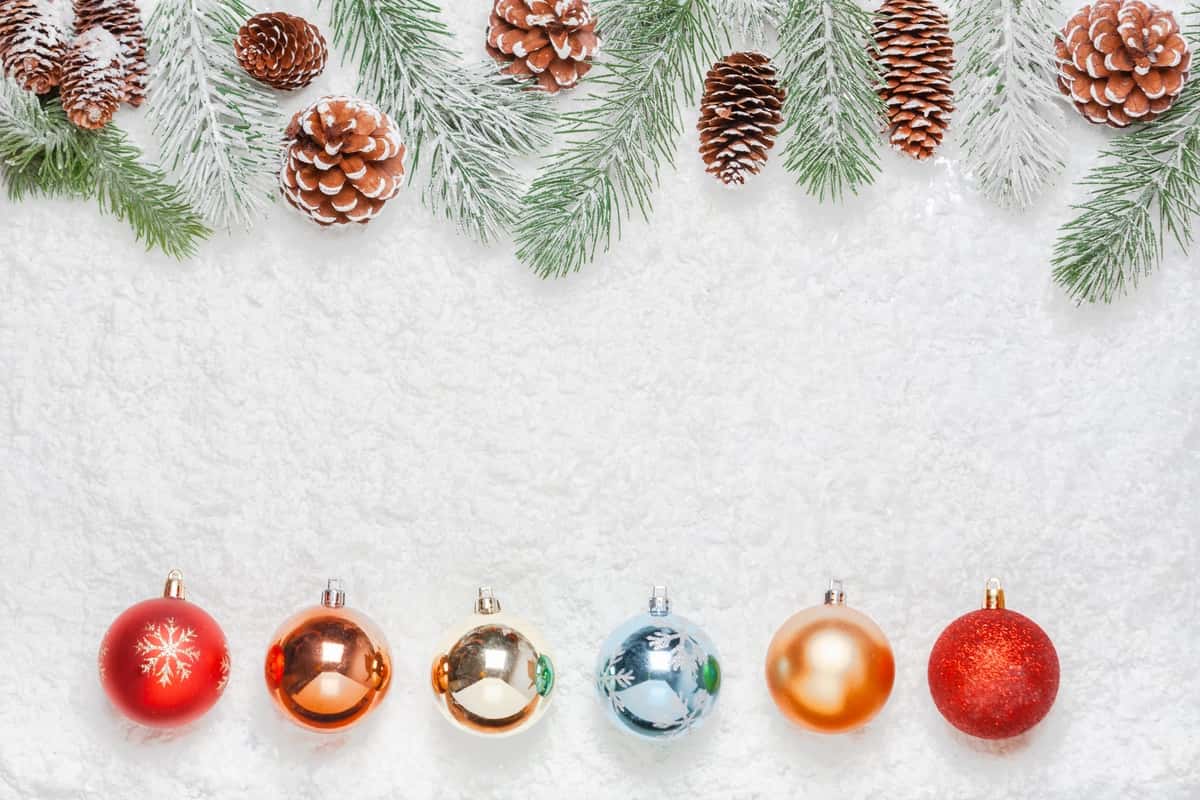 Rojdestvo qor bezaklarini yoping | Close up christmas decoration snow 1