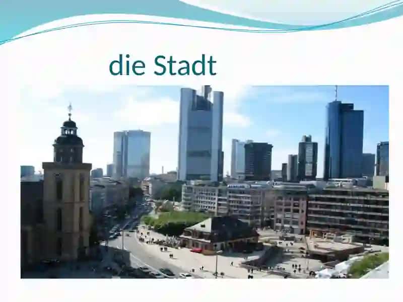 Universität für Wirtschaft und Finanzen 2