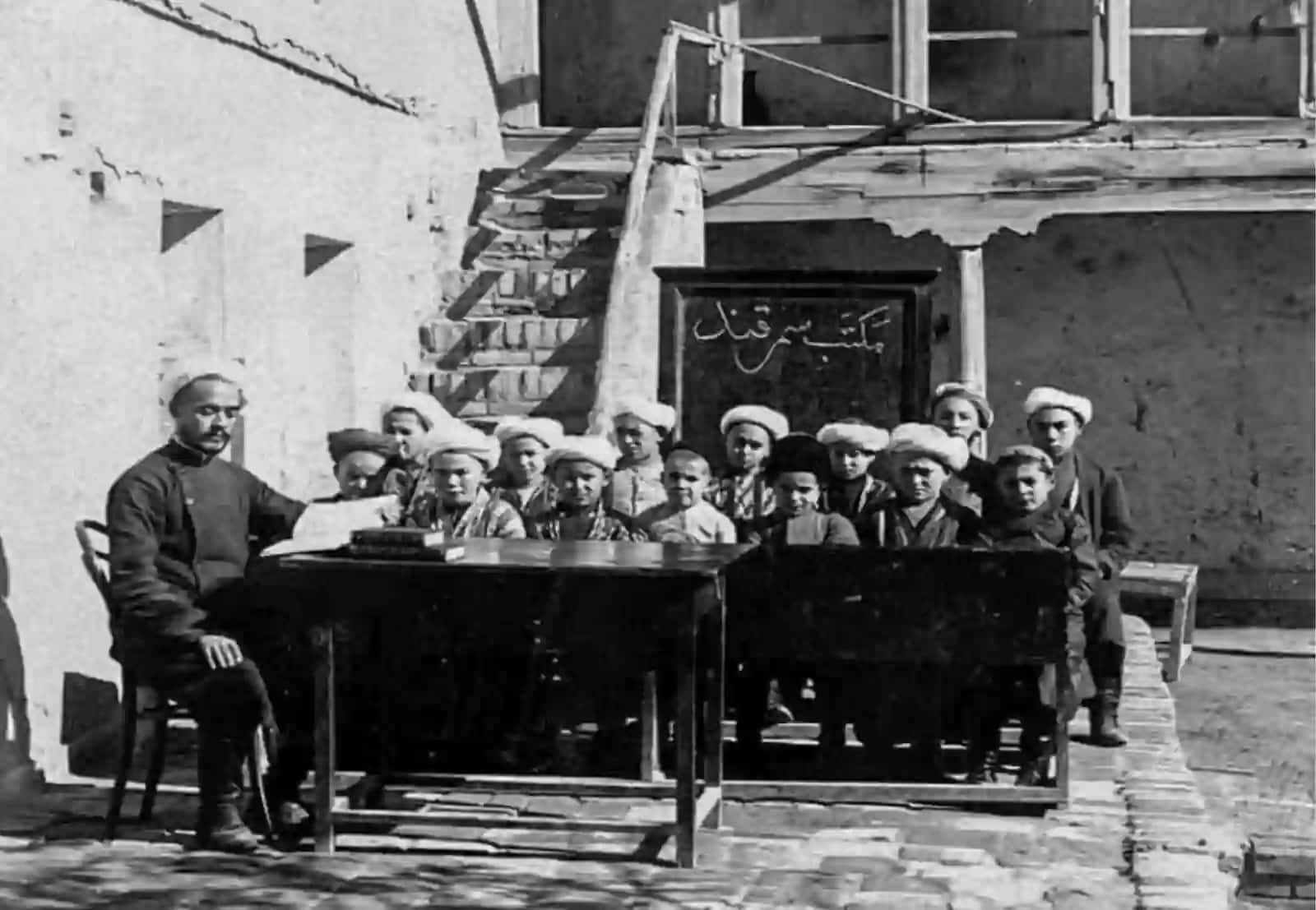 JADID MAKTABLARI OCHILISHIDA MUNAVVARQORI ABDURASHIDXONOVNING O‘RNI 3