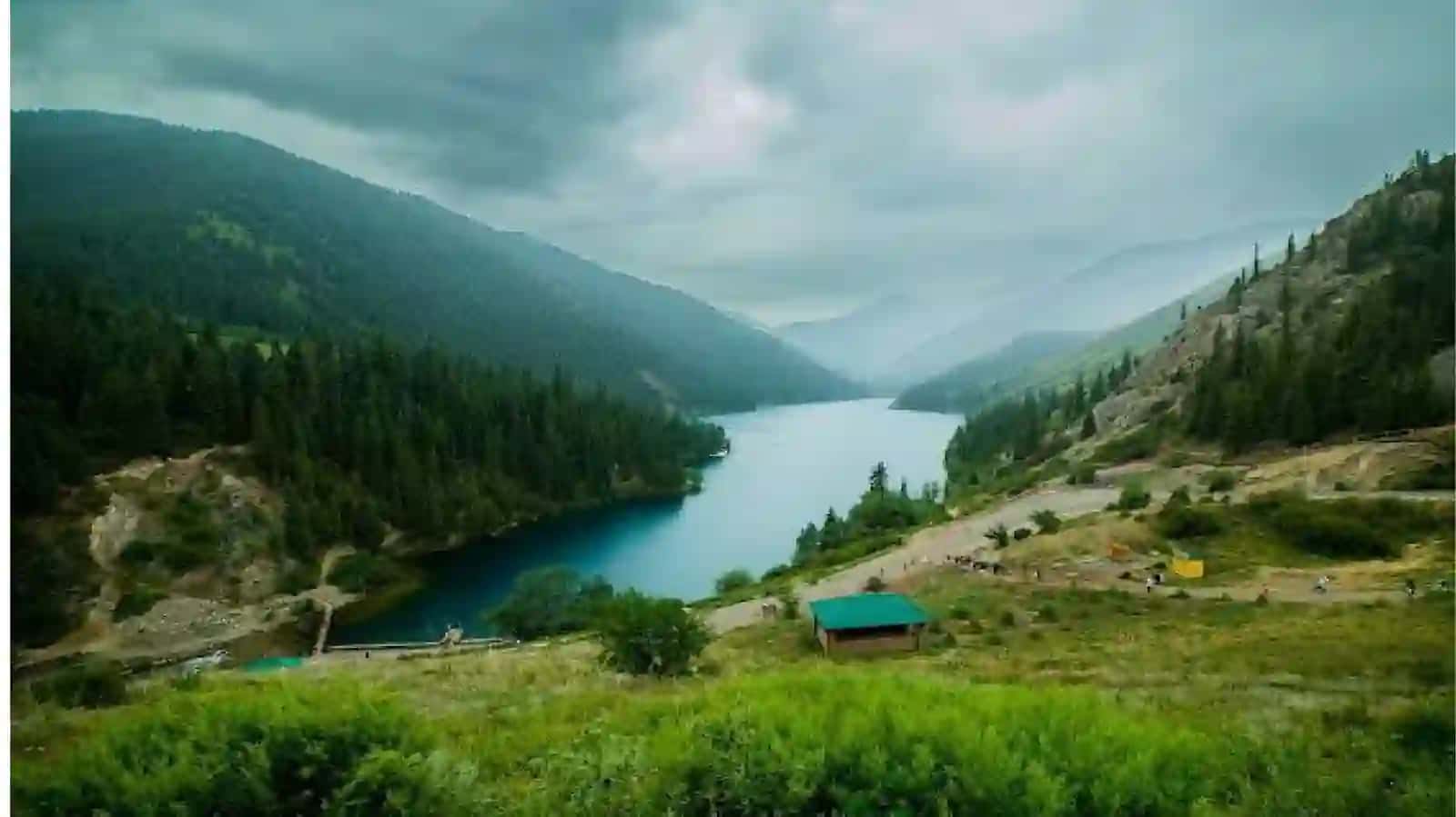 TABIIYTURIZMMARKAZLARINIRIVOJLANISHI 4