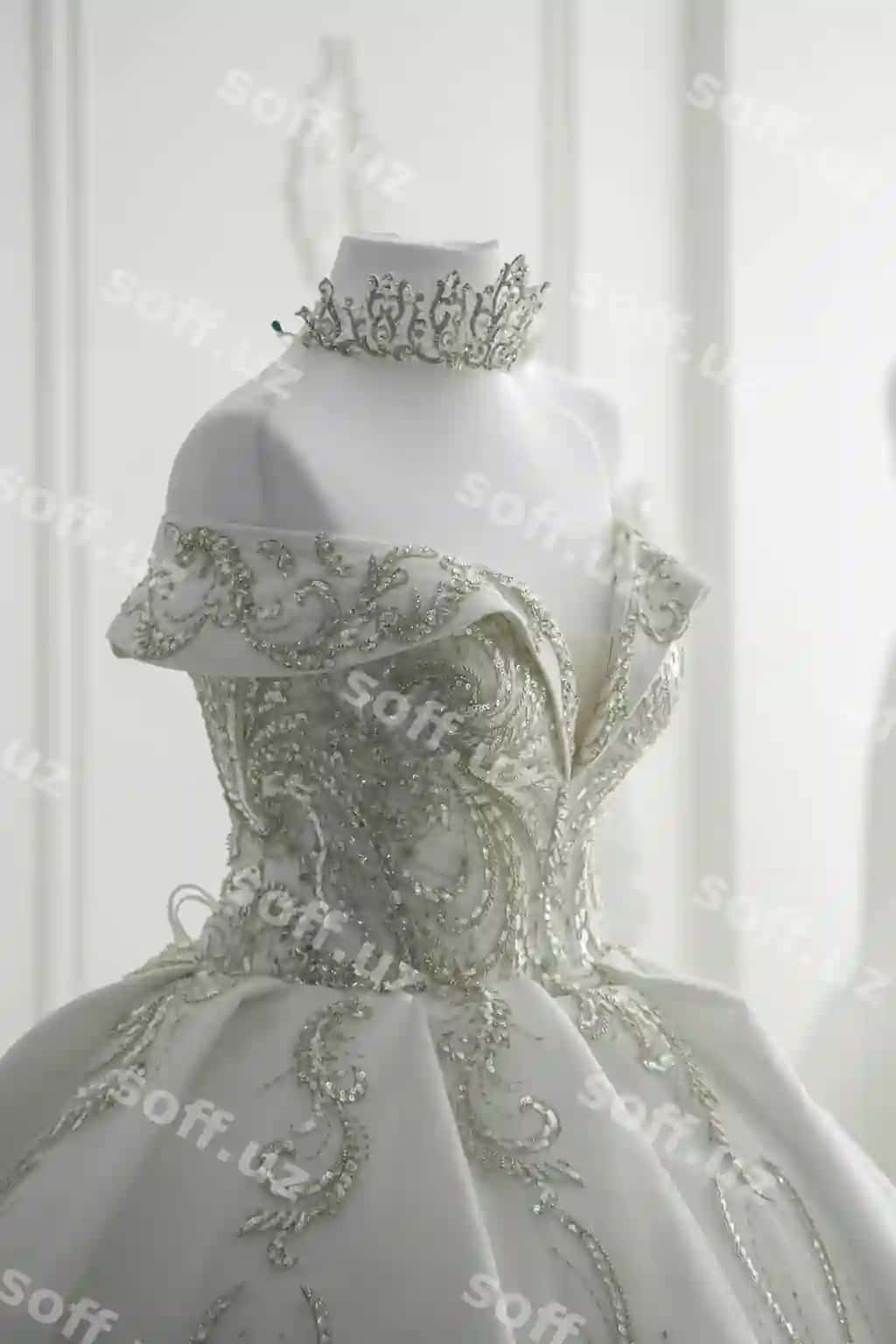 Go'zal turmali bratlik kiyim manekin shouroom tijorat markazi | Beautiful wedding bridal dress mannequin showroom mall