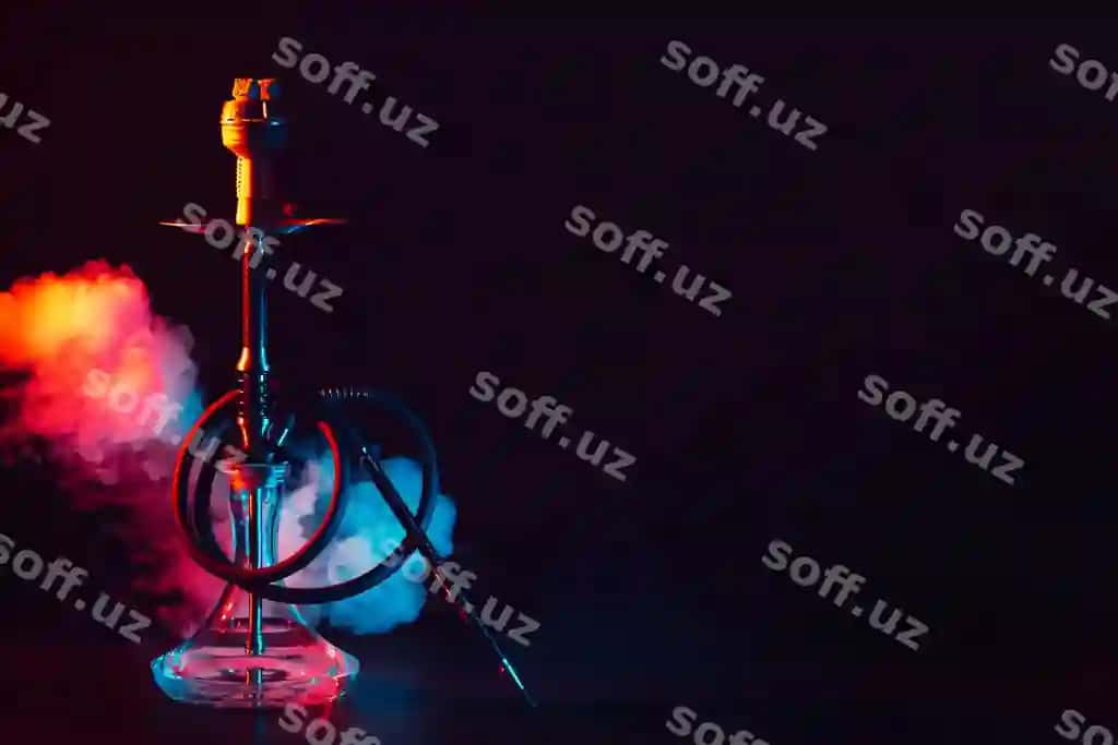 Shisha qazmaq metal qoshiq stol qora orqa fonda tutun rangli neon yoritish | Glass hookah shisha with metal bowl table black background with smoke colored neon lighting