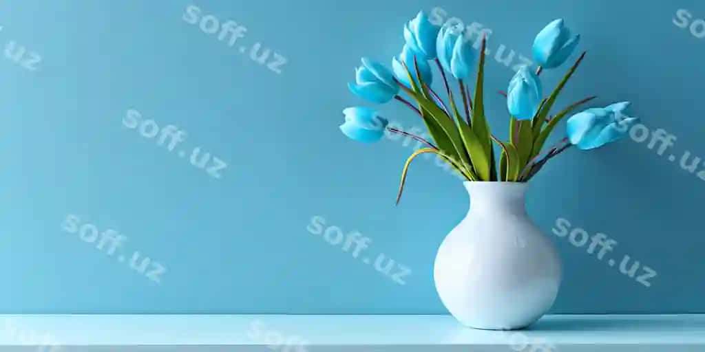 Ko'k lola oq vaza ko'k orqa fon | Blue tulips white vase blue background