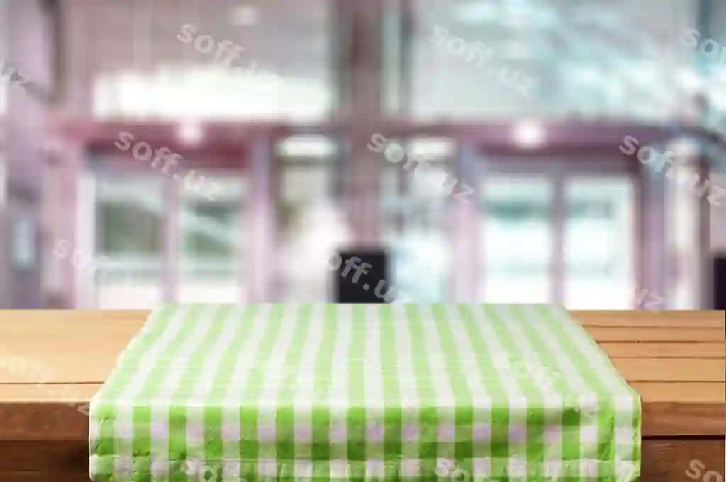 Rangli chizilgan masofa yog'och stol | Colored checked tablecloth wooden table