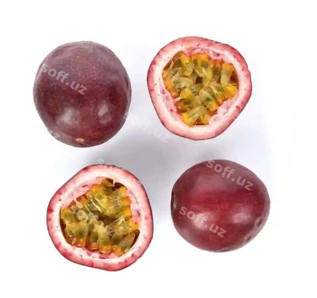 Yuqori ko'rinish pasiyon mevasi to'plami ajraltirilgan oq fonda | Top view set passion fruit isolated white background
