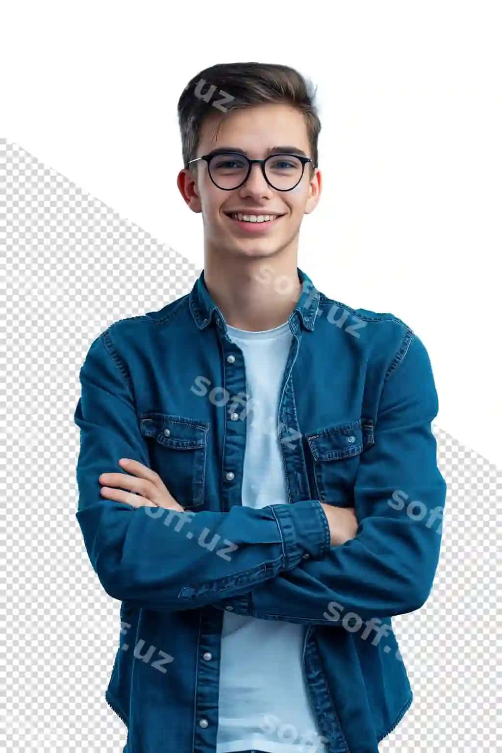 Gulmaning yosh erkak ko'k ko'ylak va ko'zguyni kiygan | Smiling young man wearing blue shirt glass