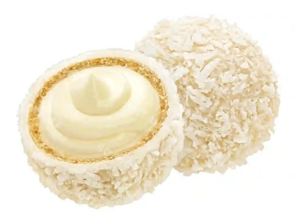 Nong'om shirinlik ajraltirilgan oq fonda chetka yo'li to'liq chuqurlik maydoni | Coconut candy isolated white background with clipping path full depth field