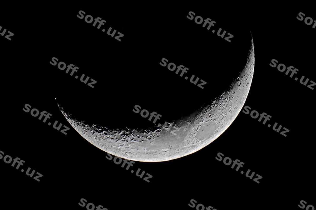 Oyni musaffo osmon tuniga yoping | Close up moon against clear sky night