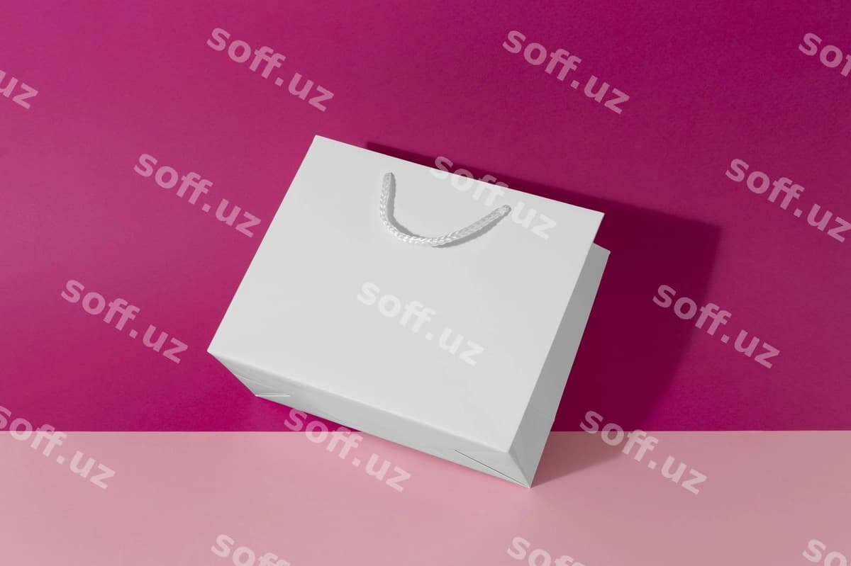 Pushti cyclamen sovg'a qopqogi mockup | Pink cyclamen gift bag mockup