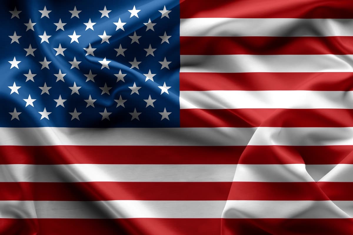 Amerika Qo'shma Shtatlari Amerika bayrog'i hilpirayapti | Waving american flag united states america