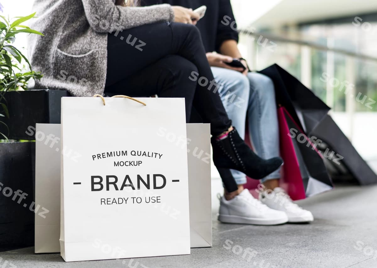 Ayol sevimtirib xarid qilish tushunchasini | Woman enjoy shopping concept