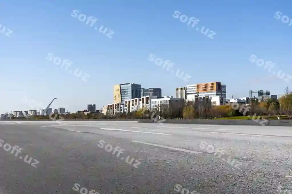 Asfaltli yo'l shahar binolari silueti | Asphalt pavement urban building skyline
